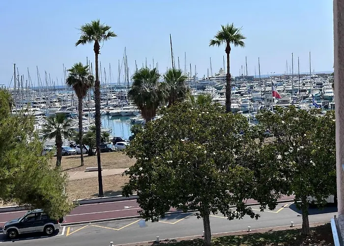 Port Vauban. Apartamento Antibes