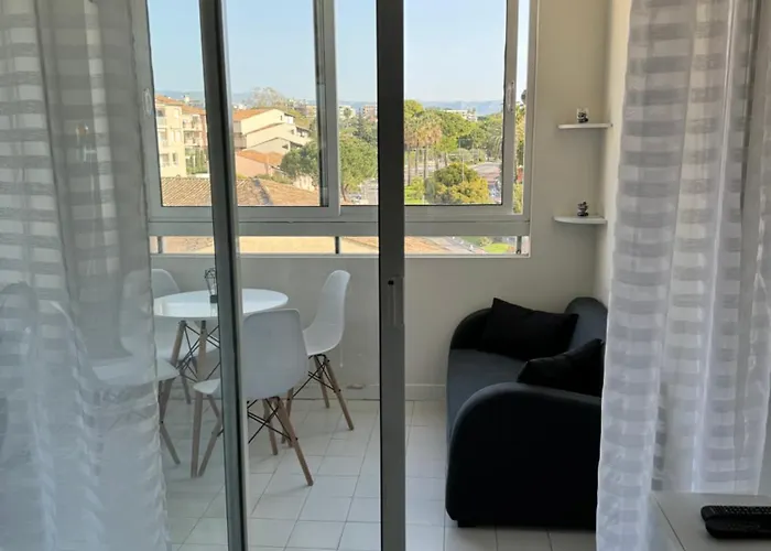 Port Vauban. Apartamento Antibes